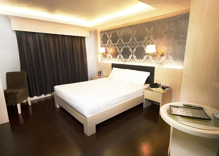 Western La Hotel Manila