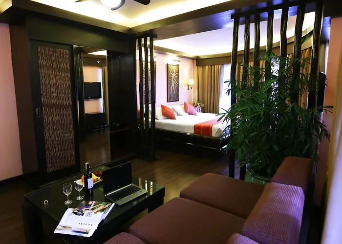 Western La Hotel