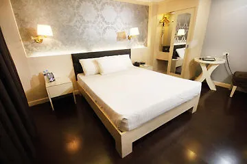 Western La Hotel Manila
